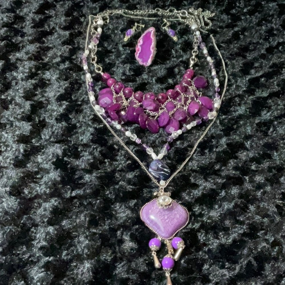 SHADES OF PURPLE! 5-piece layered jewelry set necklaces, earrings, Quartz ring.